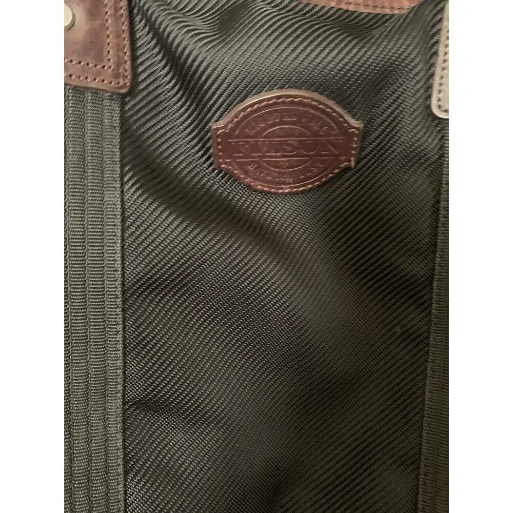 Filson measures 14